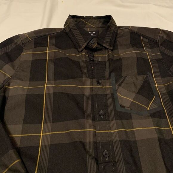 Oakley Sz M Plaid button down Shirt Jacket shacket with side pockets - Picture 4 of 9